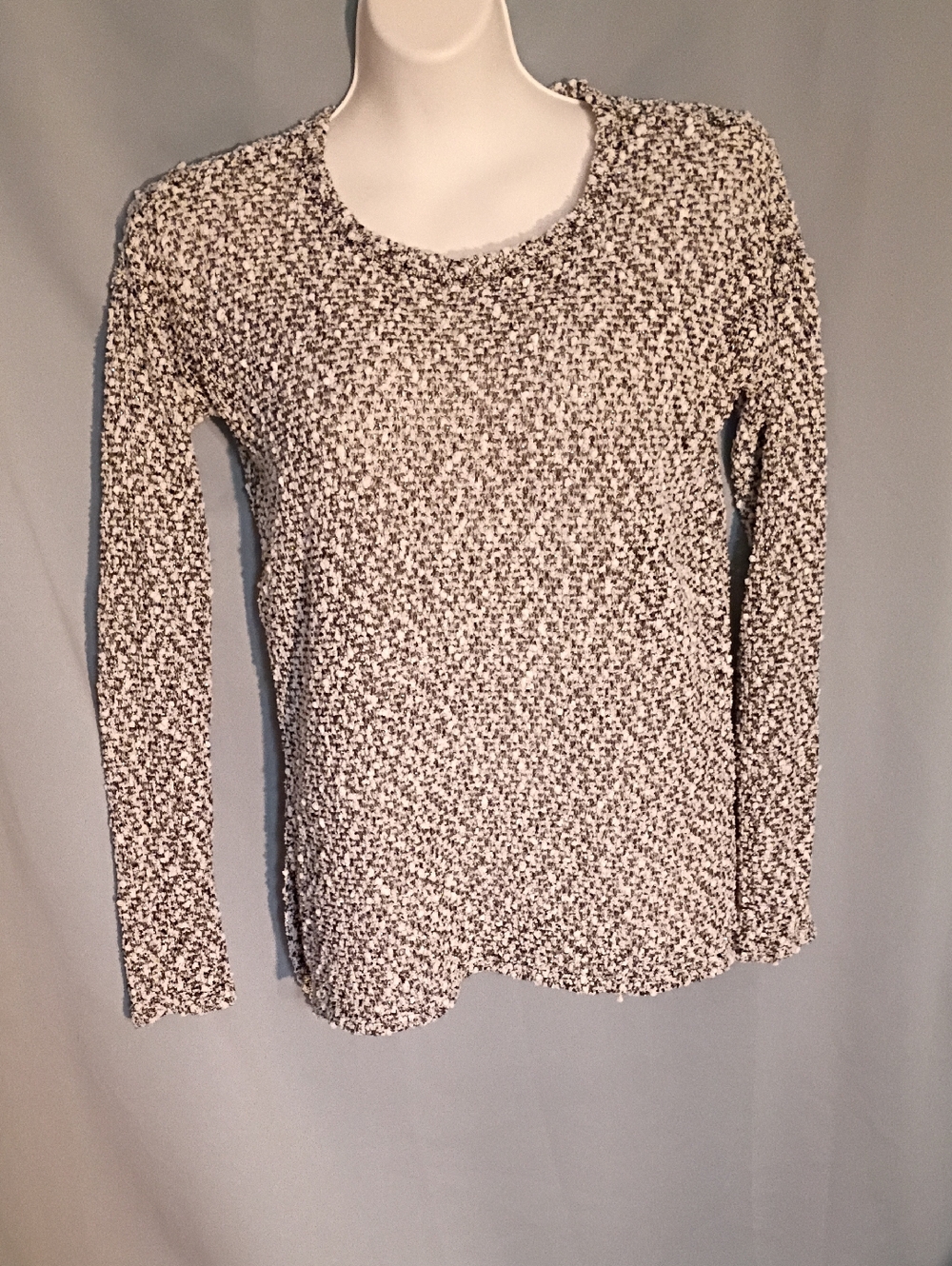 Aeropostale Black & White Textured Crewneck Sweater